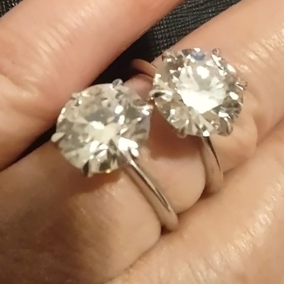 Fabulous 2.04 Ct Moissanite Diamond Silver Ring Womens Jewelry  Size 7 - Picture 5 of 5